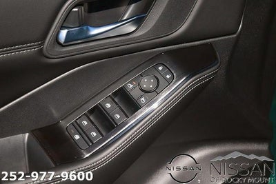 2026 Nissan Rogue 2026.5 FWD Dark Armor