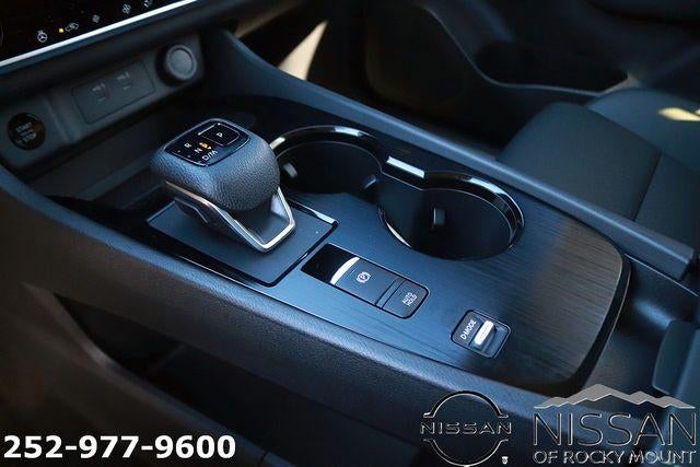 2026 Nissan Rogue 2026.5 FWD Dark Armor