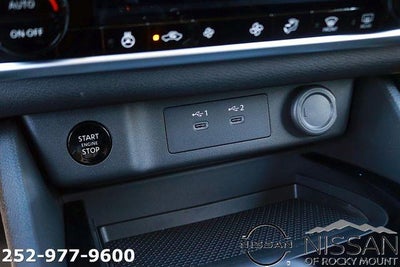 2026 Nissan Rogue 2026.5 FWD Dark Armor