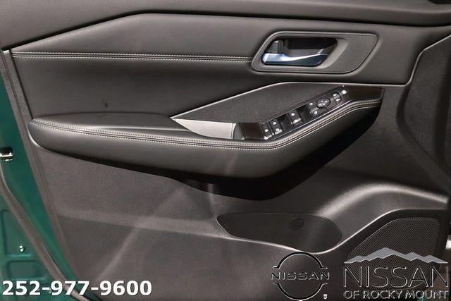 2026 Nissan Rogue 2026.5 FWD Dark Armor