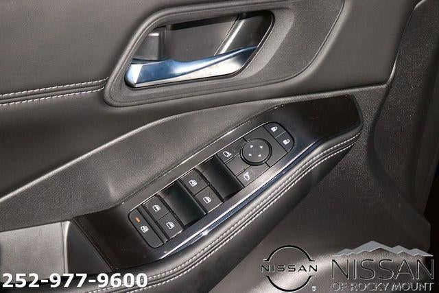 2026 Nissan Rogue 2026.5 FWD Dark Armor