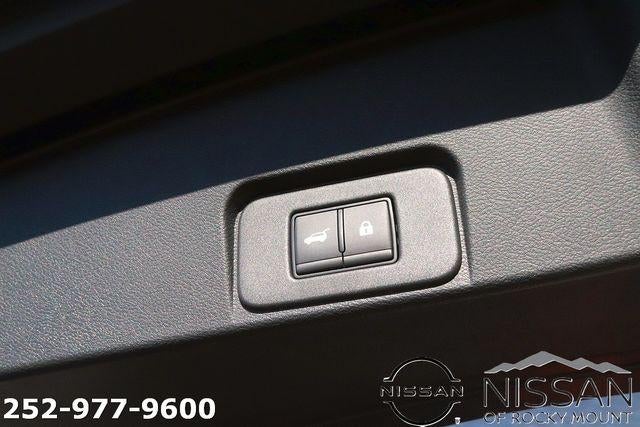 2026 Nissan Rogue 2026.5 FWD Dark Armor