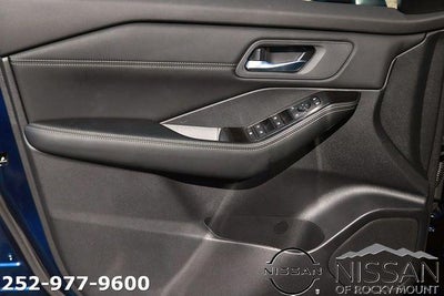 2026 Nissan Rogue 2026.5 FWD Dark Armor