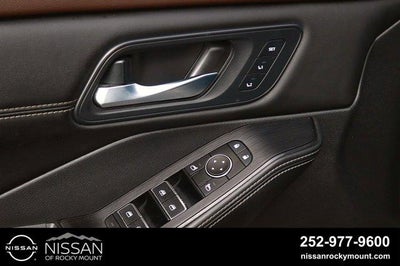 2023 Nissan Rogue AWD SL