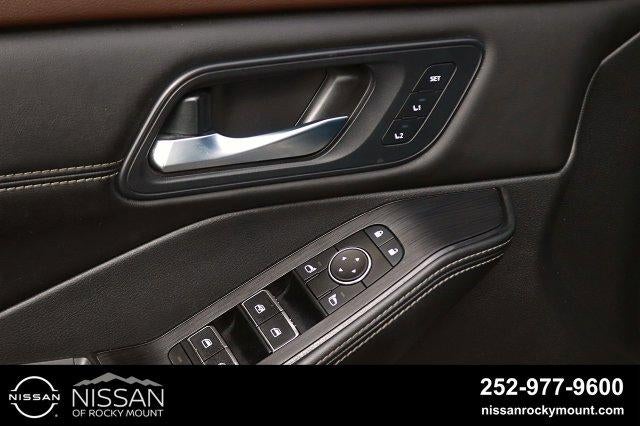 2023 Nissan Rogue AWD SL