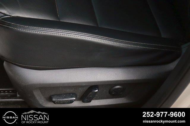 2023 Nissan Rogue AWD SL