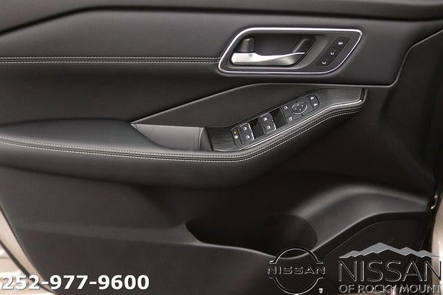 2026 Nissan Rogue AWD Platinum *Ltd Avail*