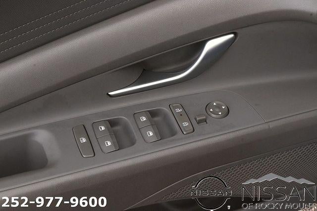 2024 Hyundai ELANTRA SEL IVT