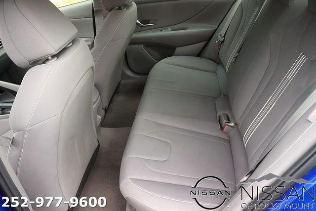2024 Hyundai ELANTRA SEL IVT