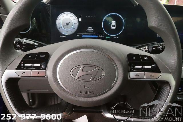 2024 Hyundai ELANTRA SEL IVT