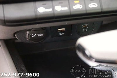 2024 Hyundai ELANTRA SEL IVT
