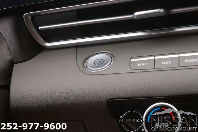 2024 Hyundai ELANTRA SEL IVT