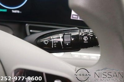 2024 Hyundai ELANTRA SEL IVT