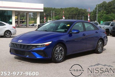 2024 Hyundai ELANTRA SEL IVT