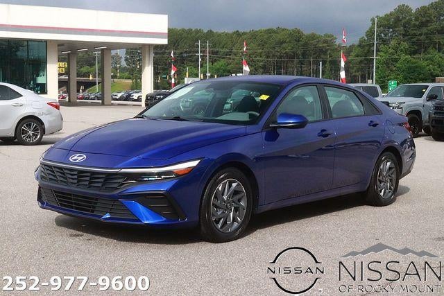 2024 Hyundai ELANTRA SEL IVT