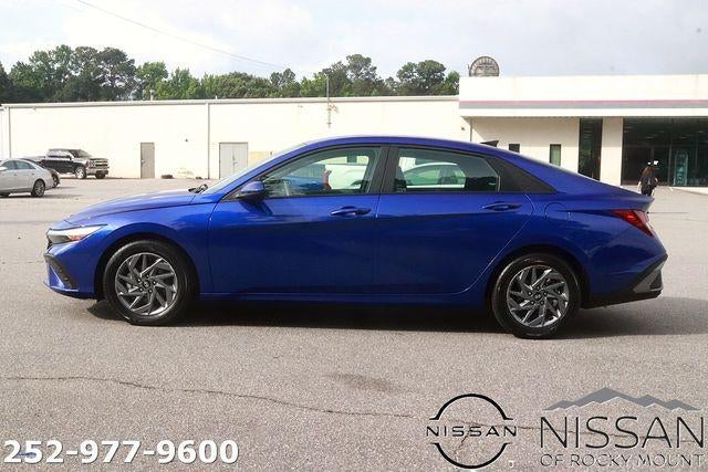 2024 Hyundai ELANTRA SEL IVT