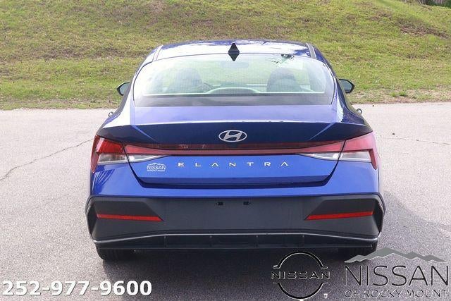 2024 Hyundai ELANTRA SEL IVT