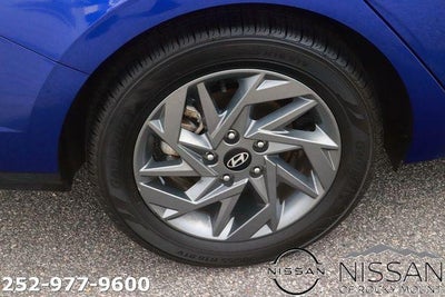 2024 Hyundai ELANTRA SEL IVT
