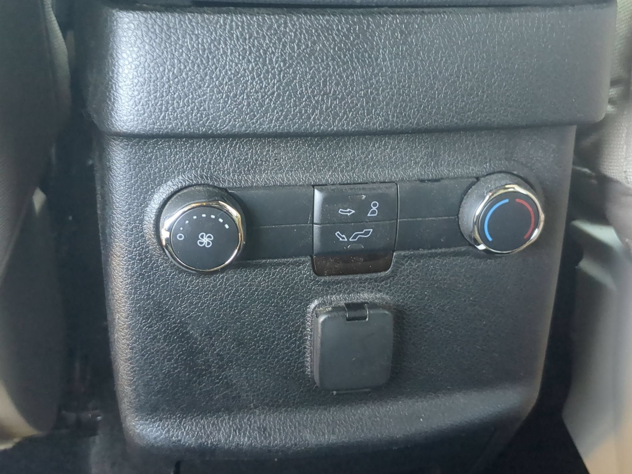 2017 Ford Explorer Base