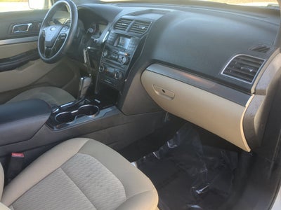 2017 Ford Explorer Base