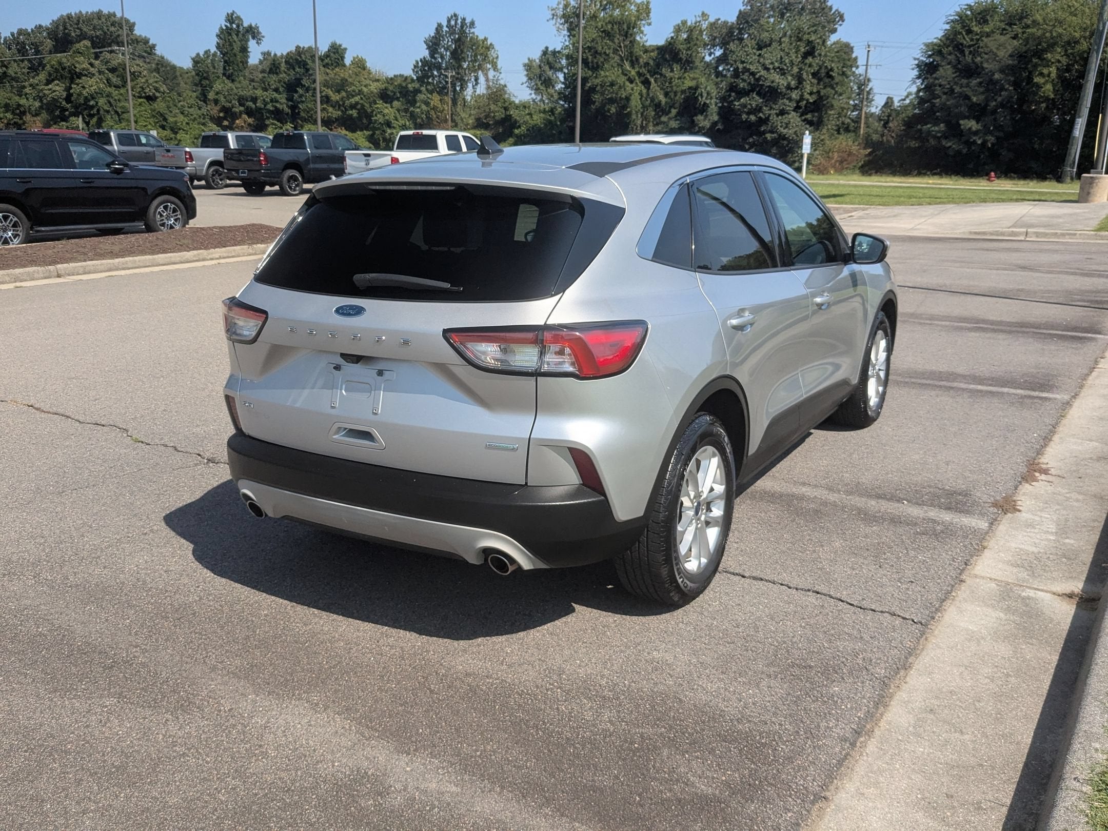 2020 Ford Escape SE