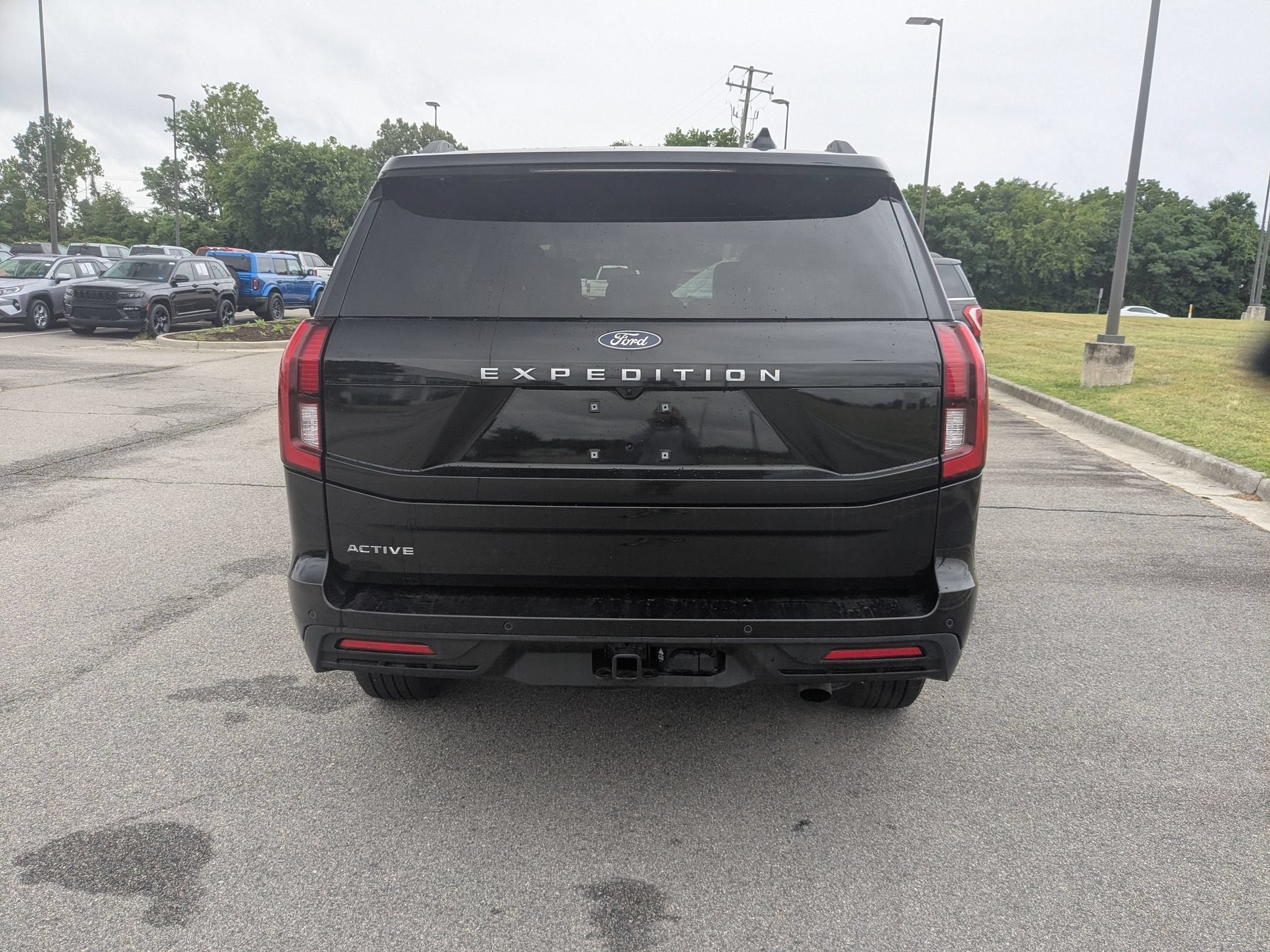2025 Ford Expedition Active