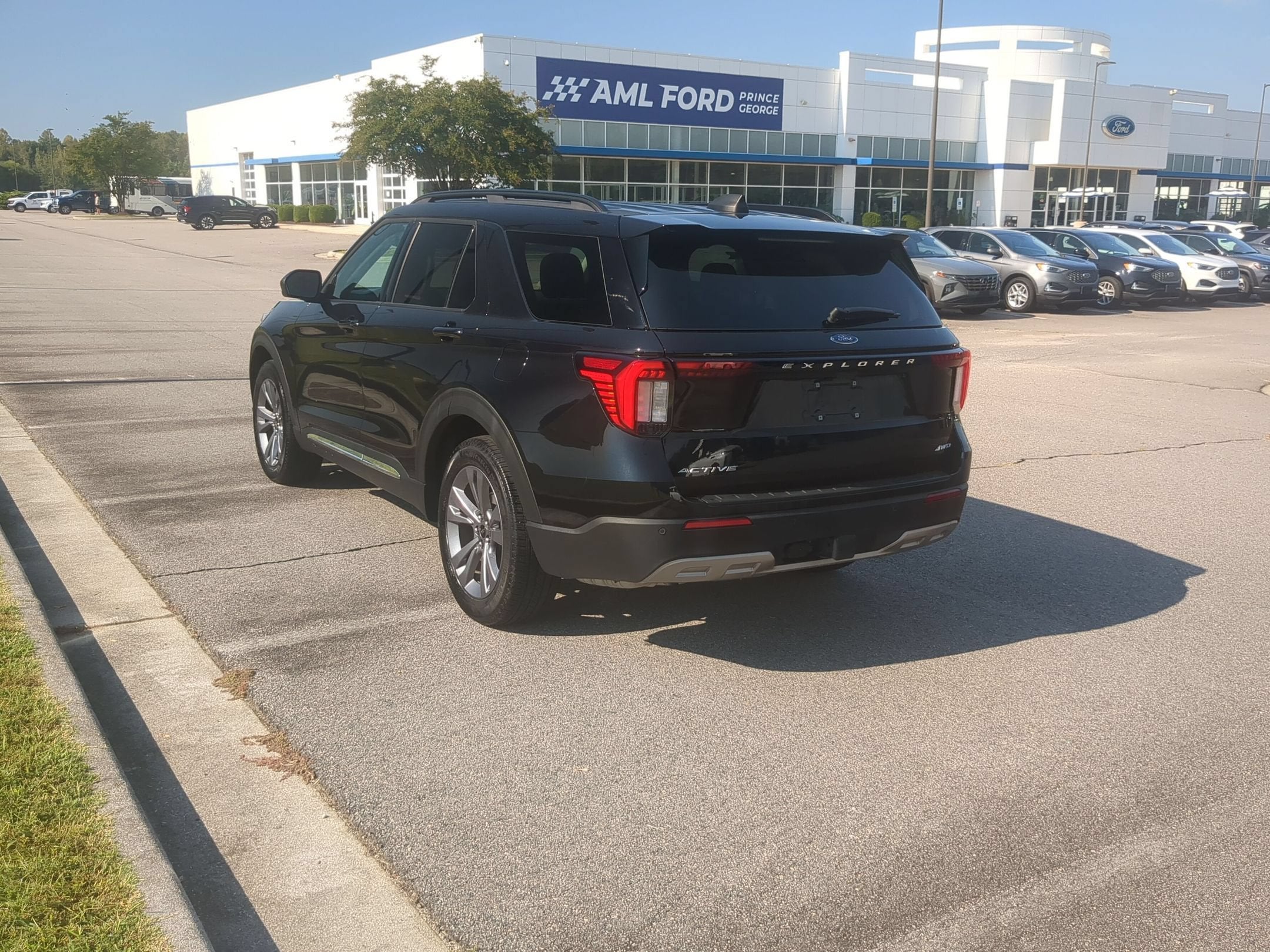 2025 Ford Explorer Active
