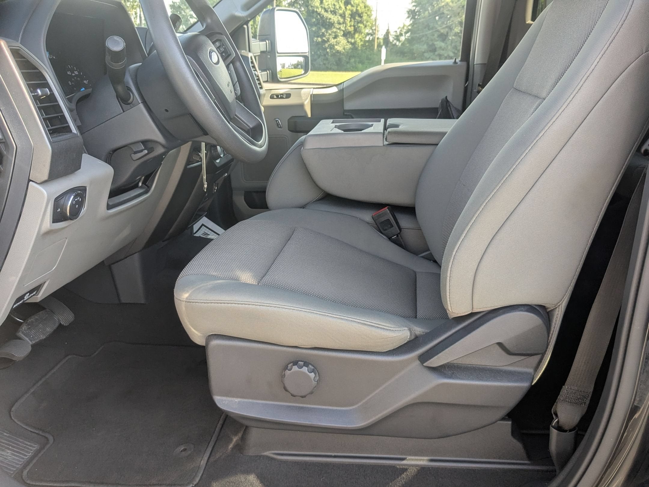 2022 Ford Super Duty F-250 SRW XL