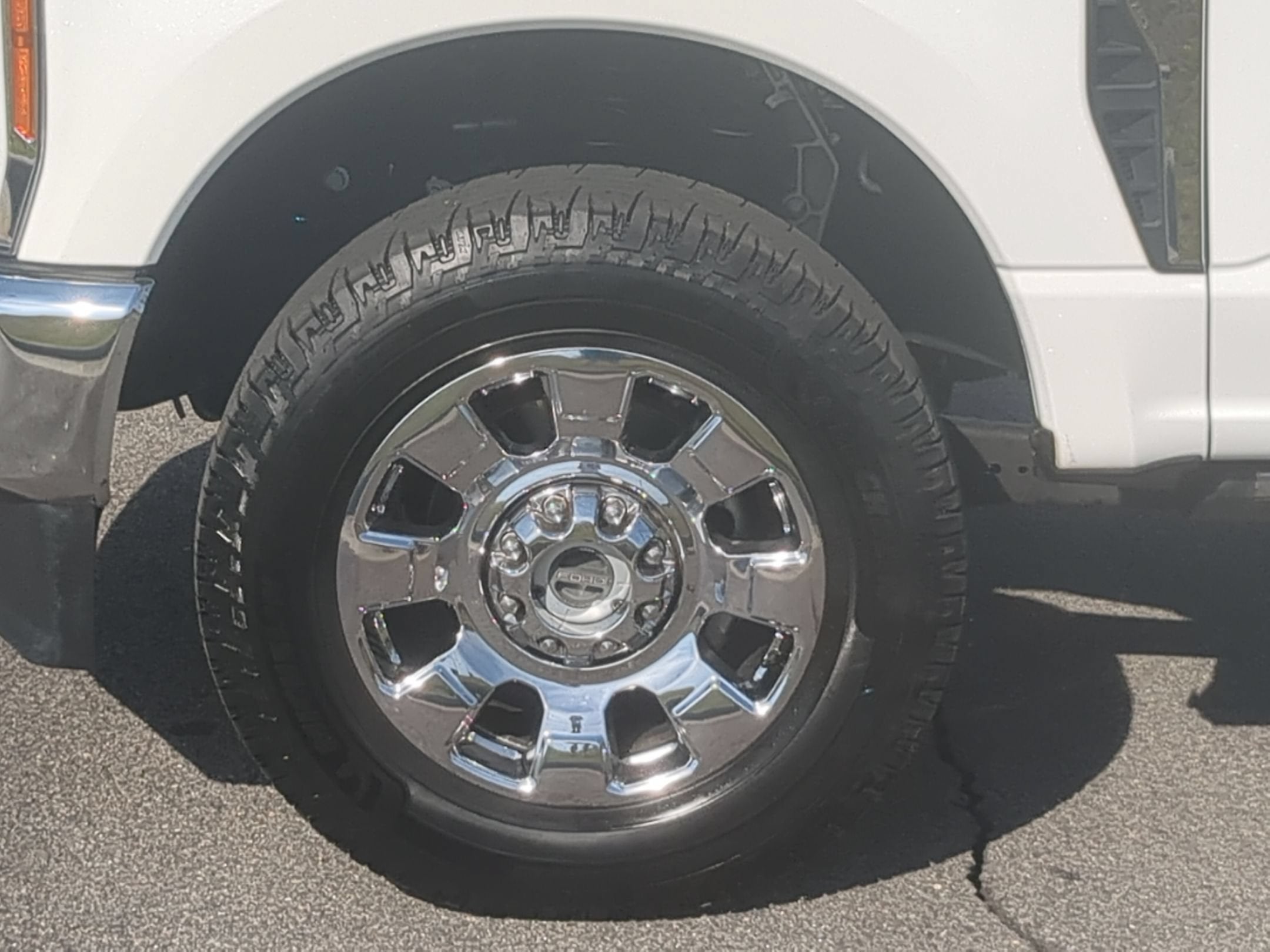 2023 Ford Super Duty F-350 SRW LARIAT