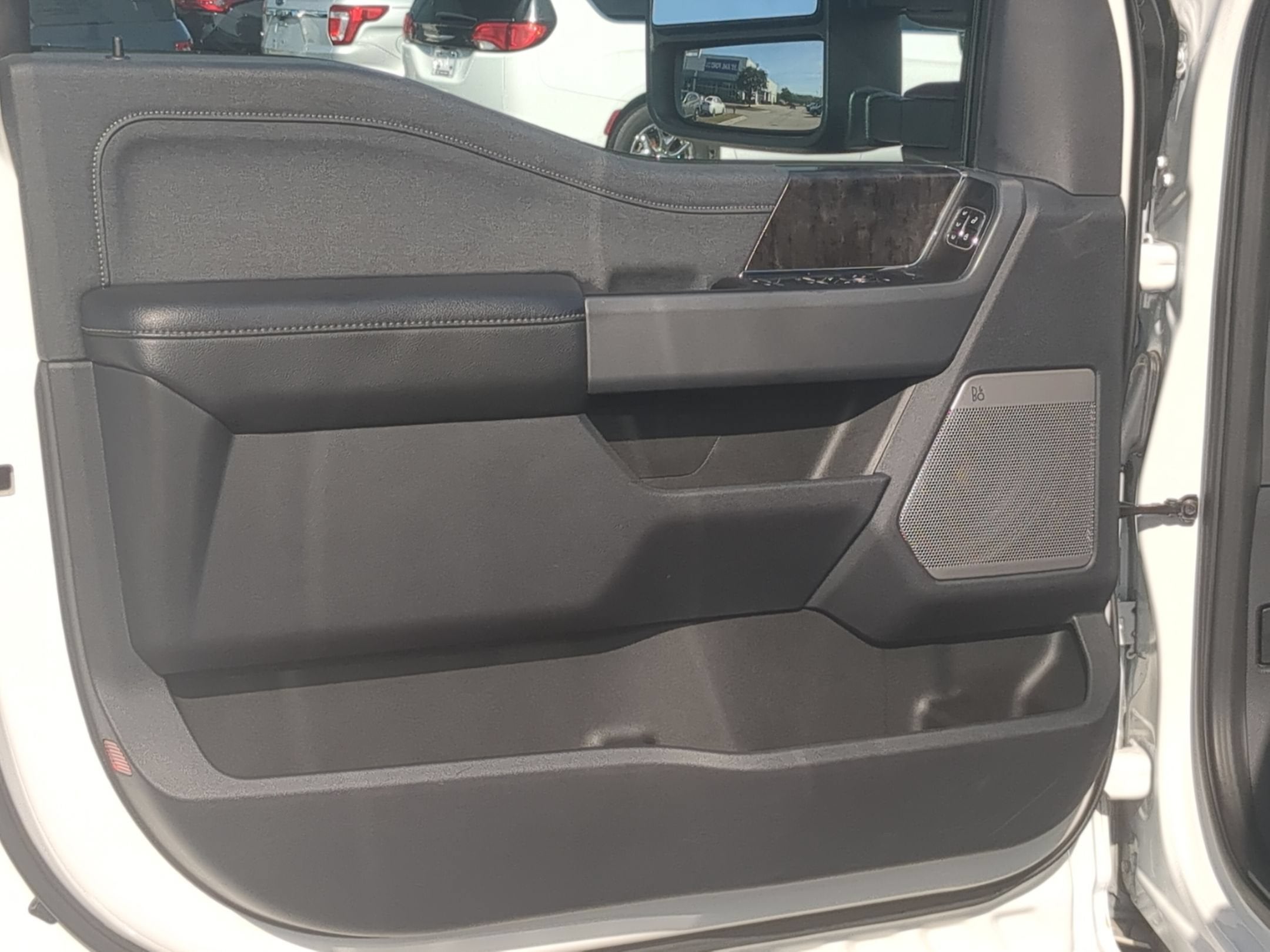 2023 Ford Super Duty F-350 SRW LARIAT