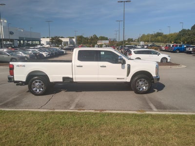 2023 Ford Super Duty F-350 SRW LARIAT