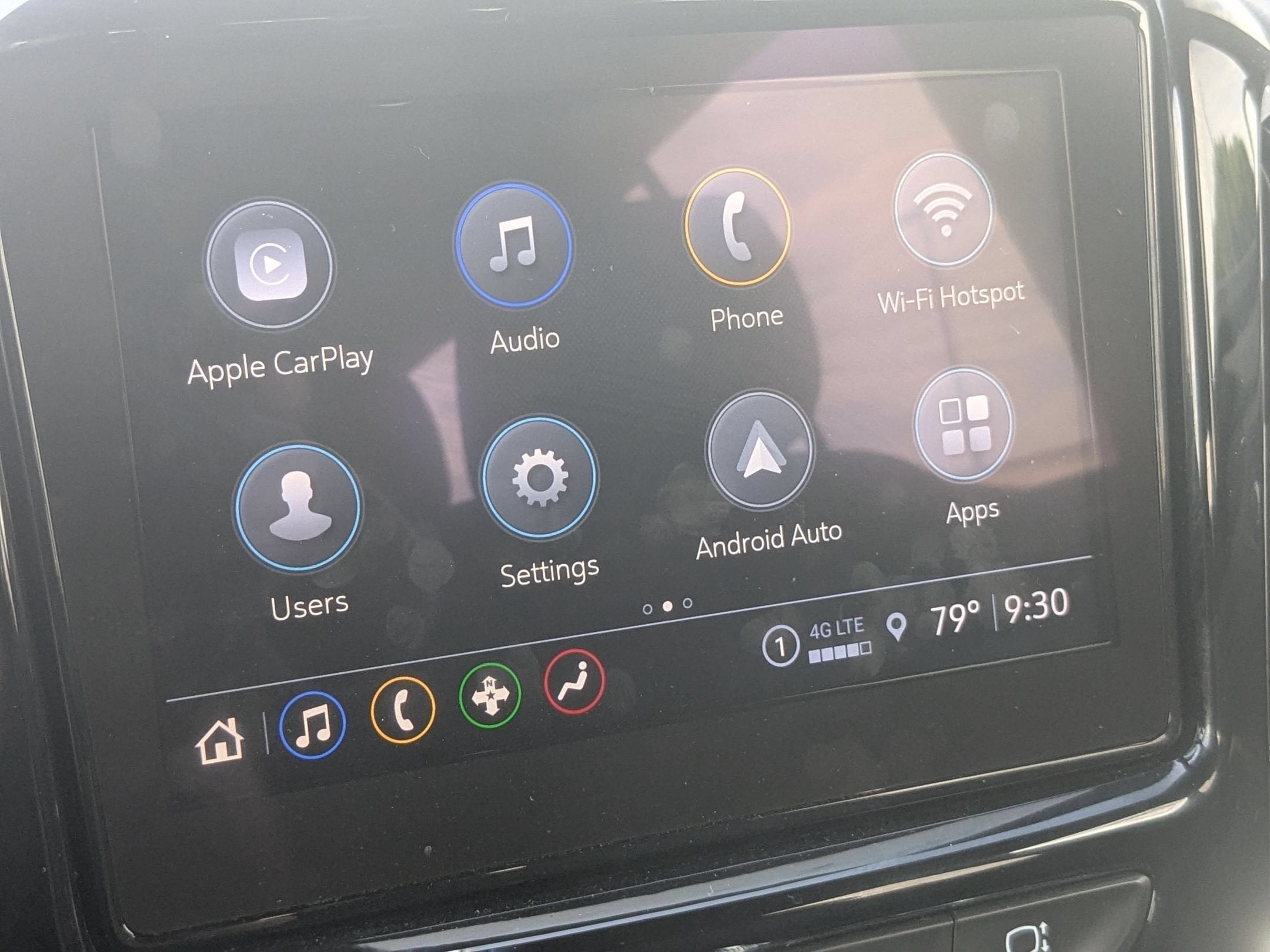 2022 Chevrolet Traverse LT Cloth