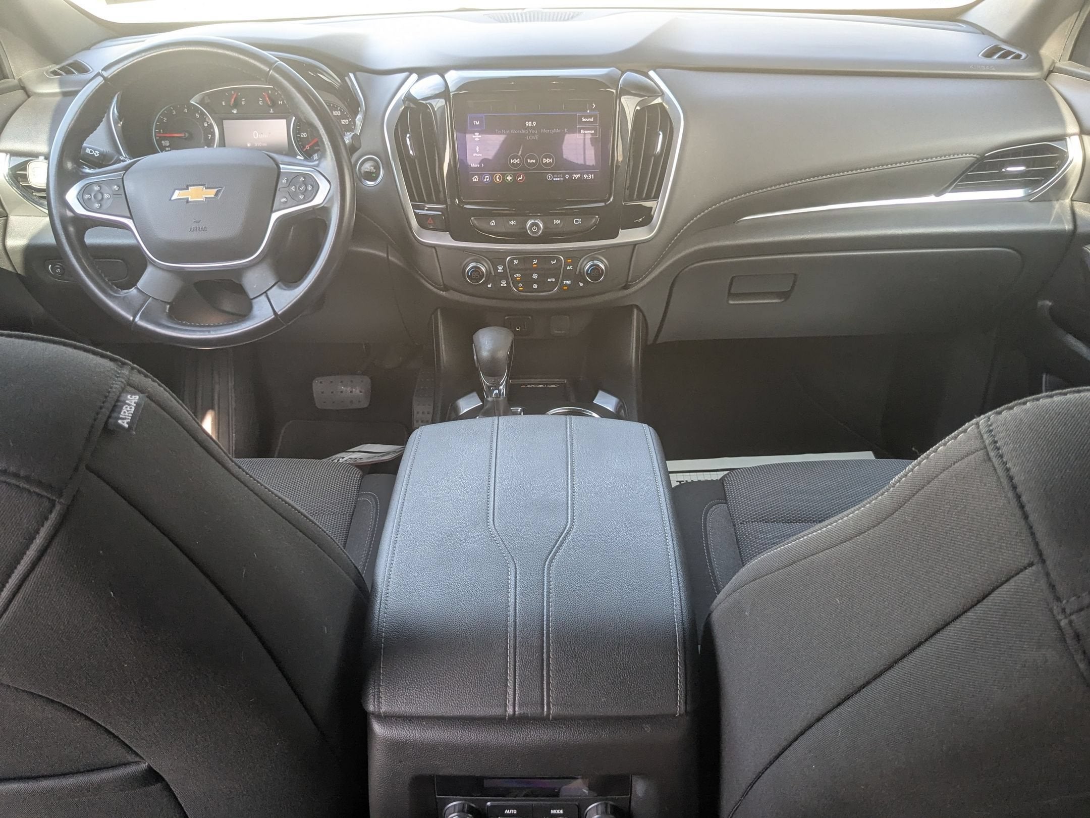 2022 Chevrolet Traverse LT Cloth
