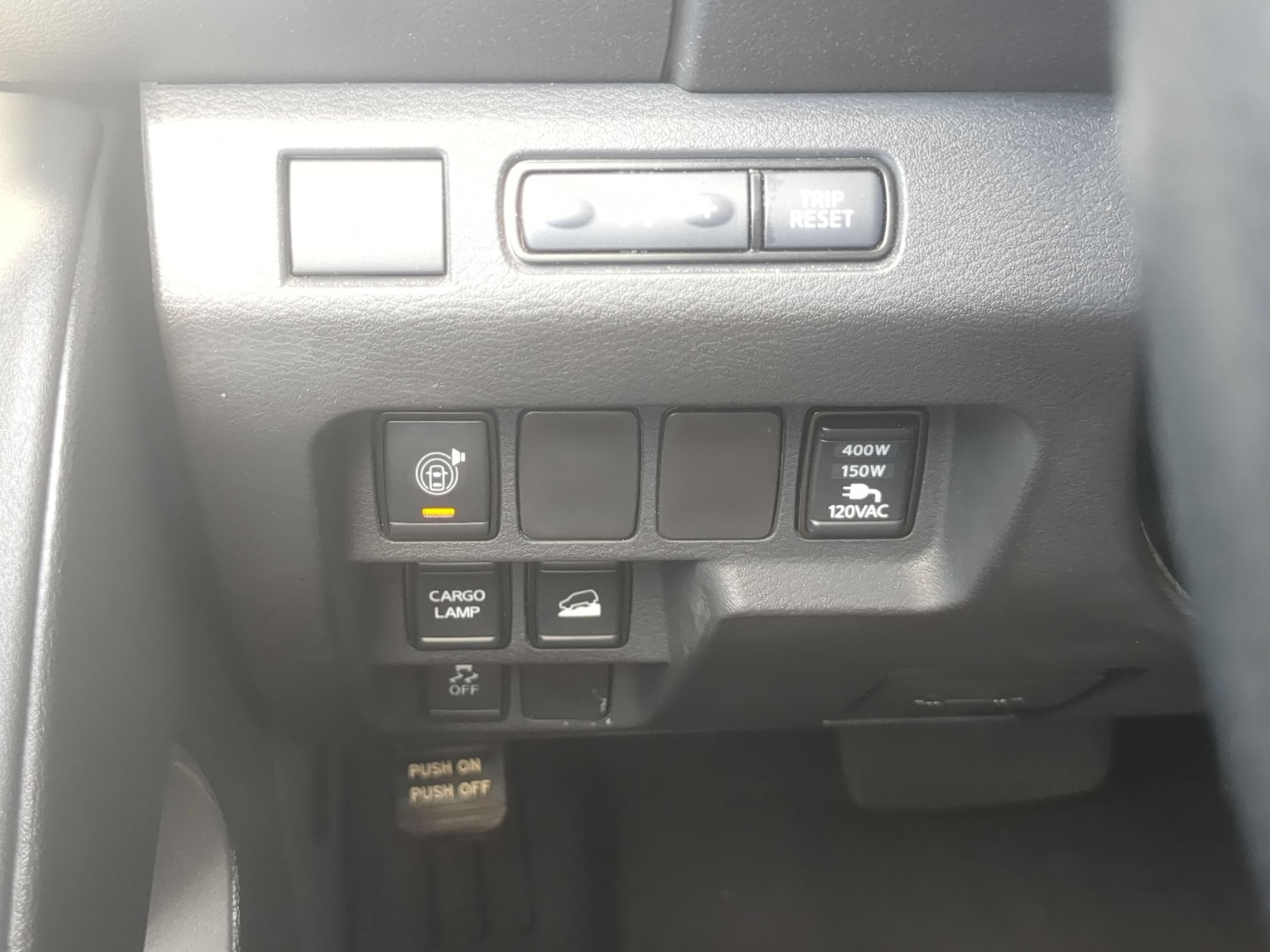 2025 Nissan Frontier SL