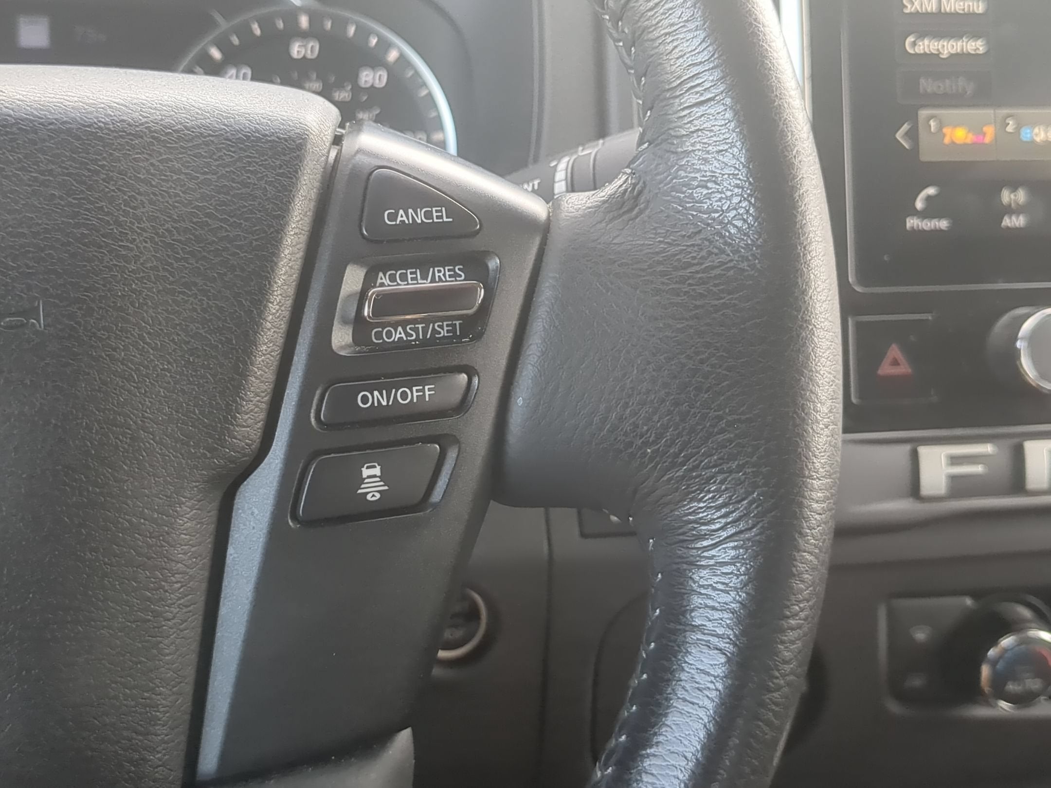 2025 Nissan Frontier SL
