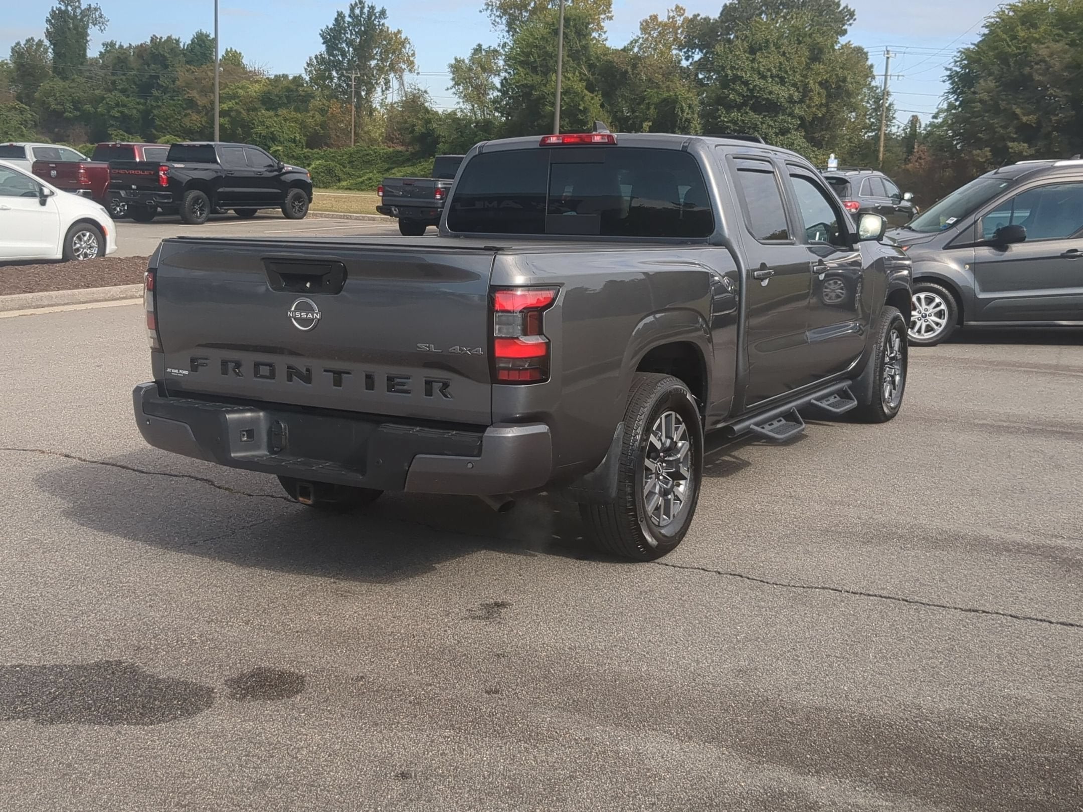 2025 Nissan Frontier SL