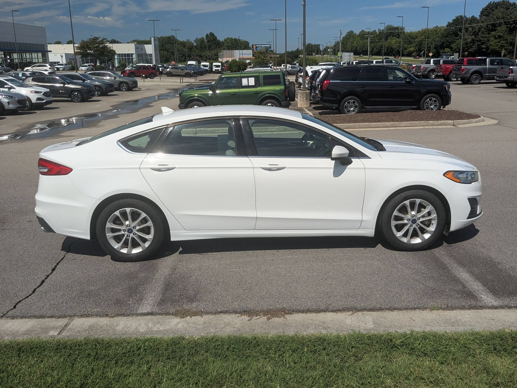 2020 Ford Fusion SE