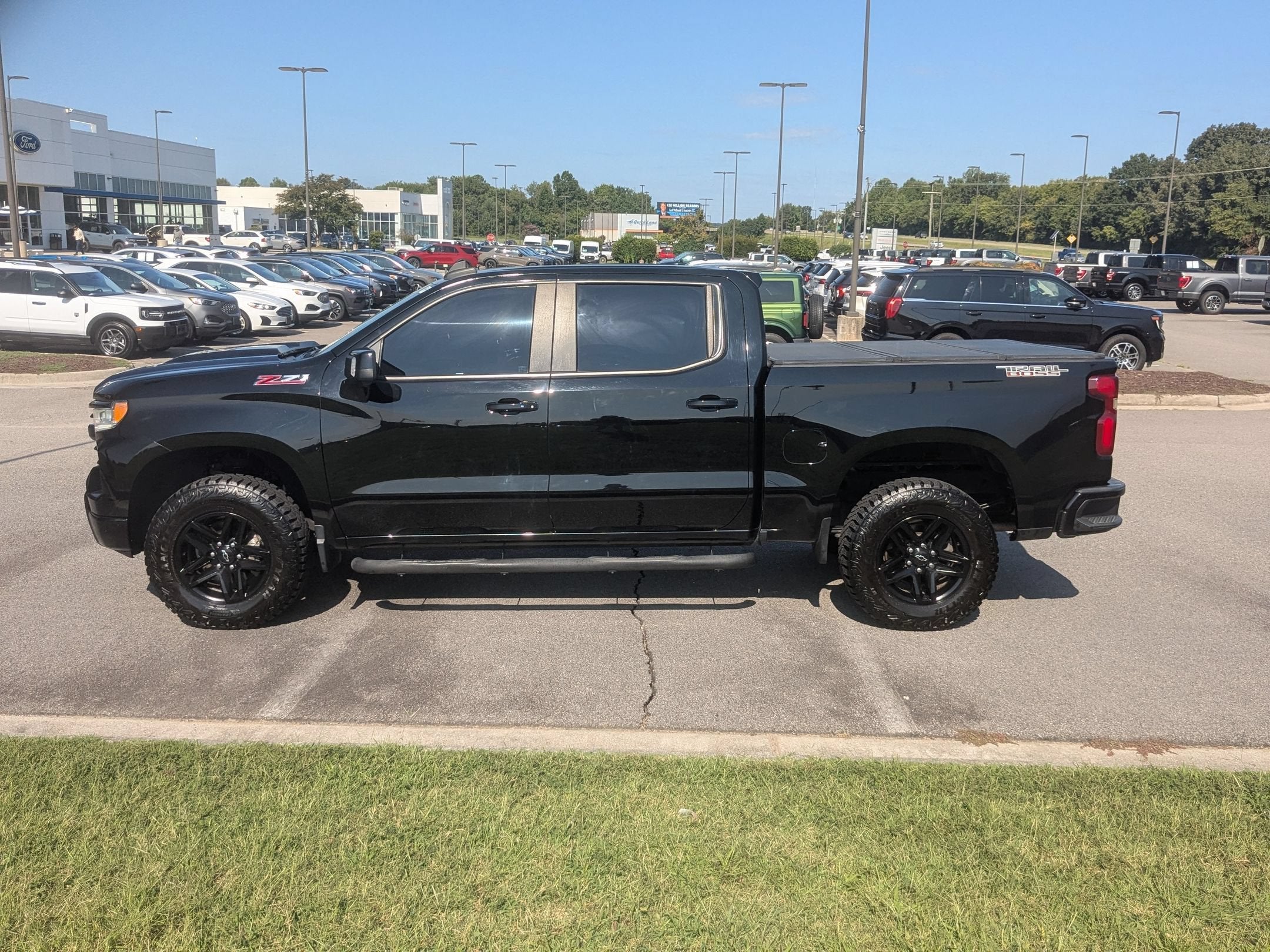 2022 Chevrolet Silverado 1500 LT Trail Boss