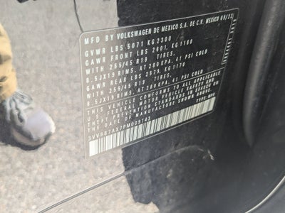 2023 Volkswagen Tiguan SE R-Line Black