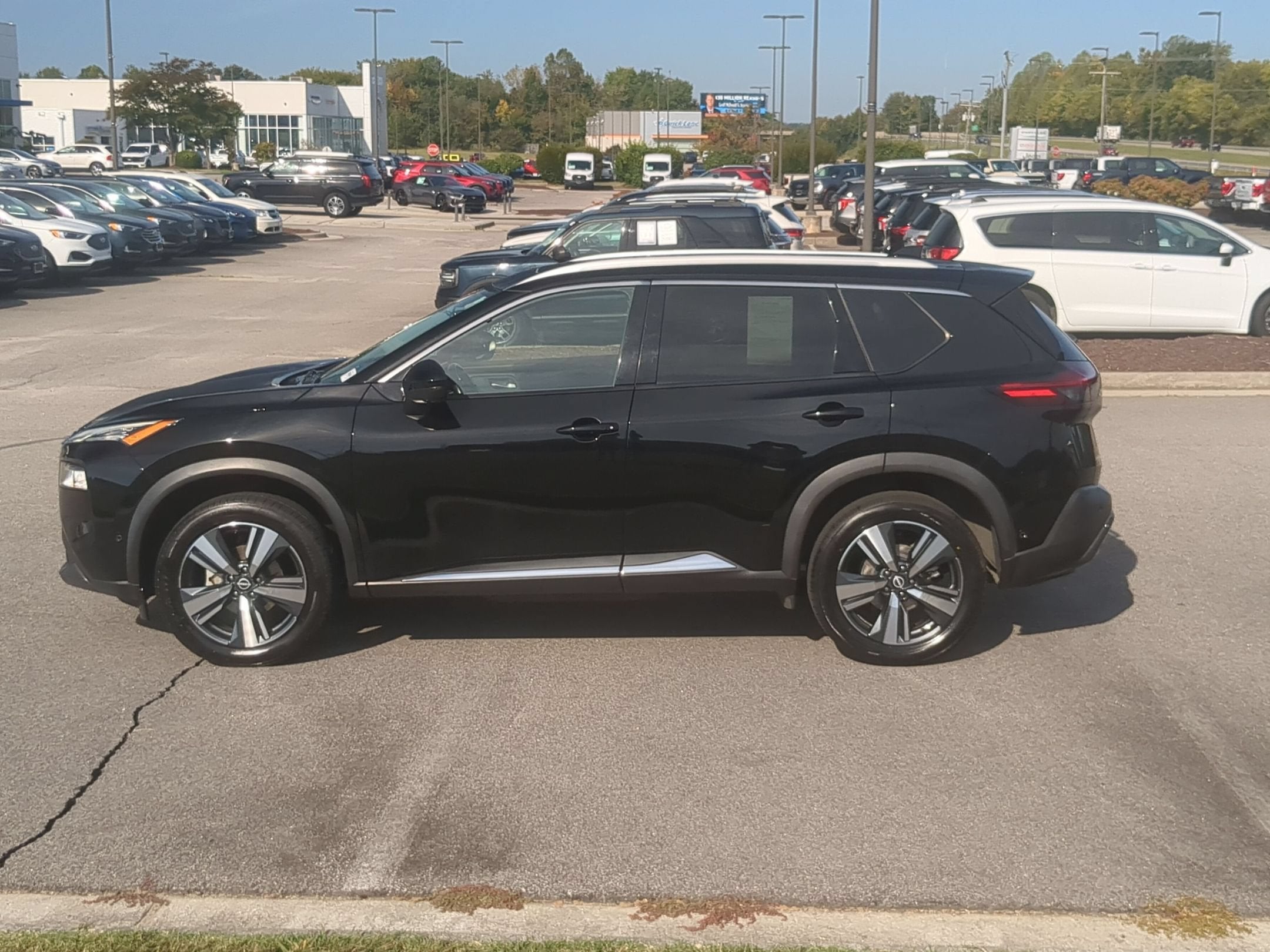 2023 Nissan Rogue SL