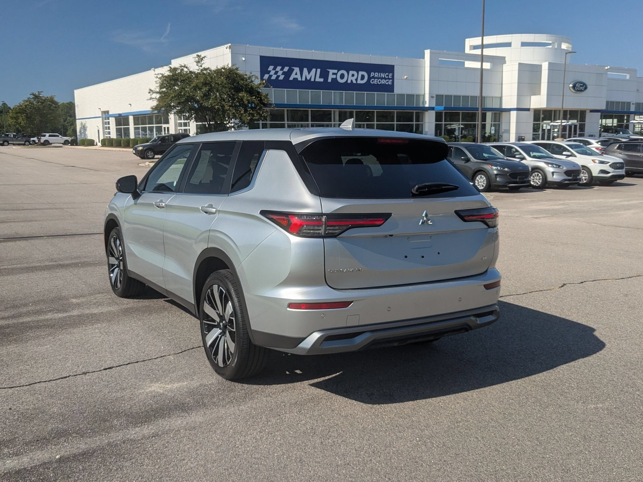 2025 Mitsubishi Outlander SE