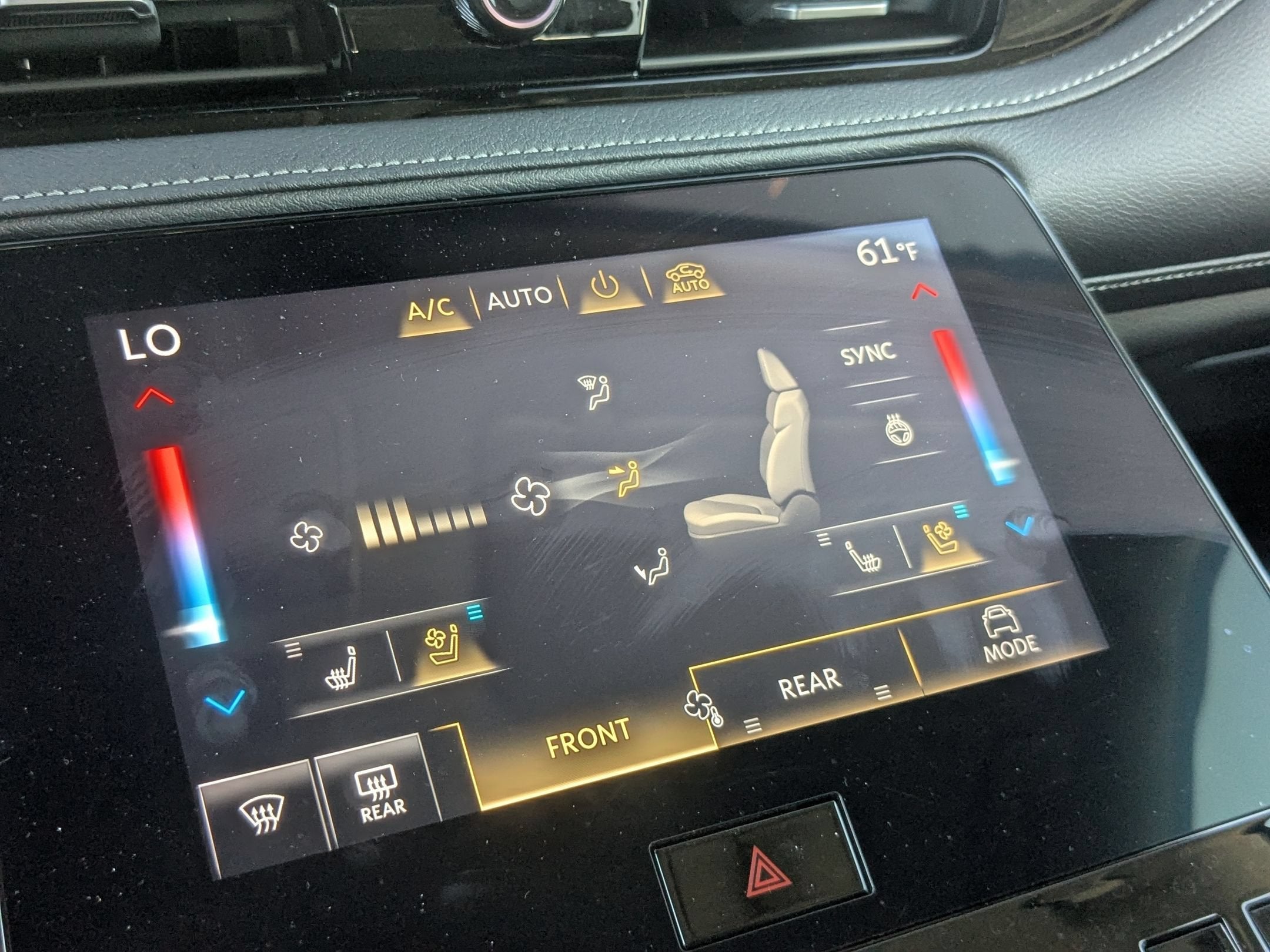 2025 INFINITI QX80 LUXE