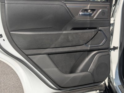 2025 INFINITI QX80 LUXE