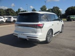 2025 INFINITI QX80 LUXE