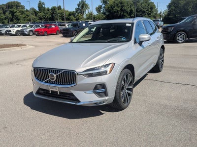 2023 Volvo XC60 Ultimate Bright Theme